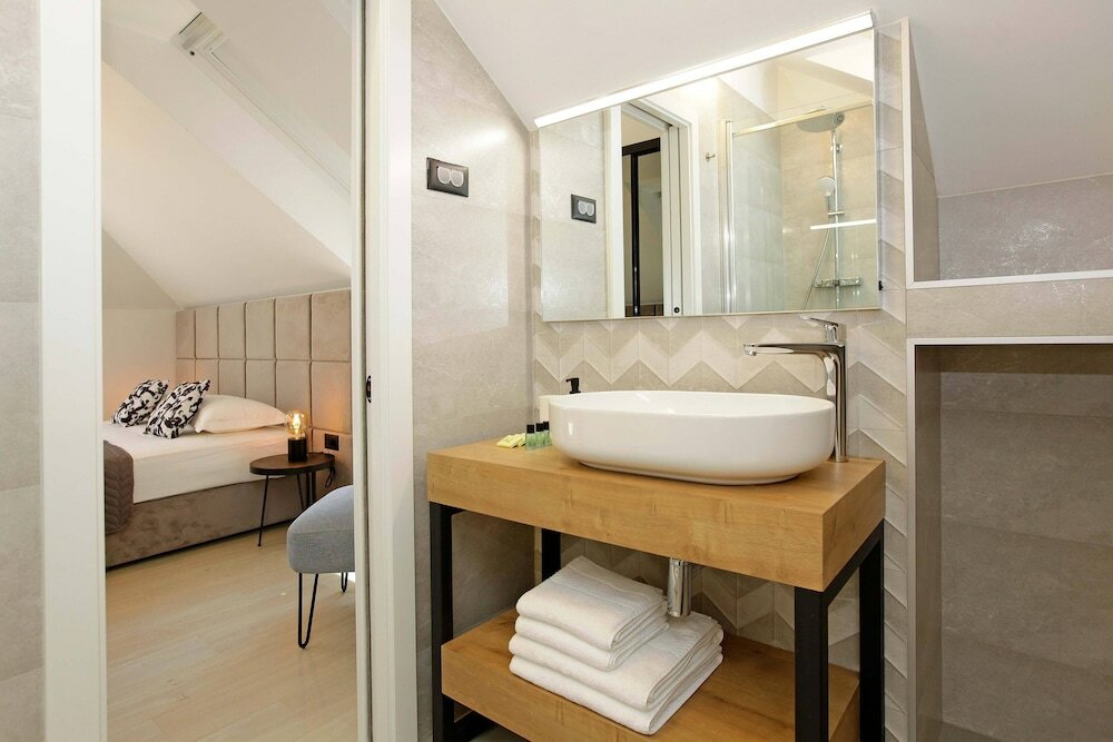 Фото Beachfront villa Senses for 12 in Milna