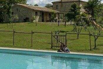 Гостиница Quaint Cottage in Città Della Pieve With Swimming Pool