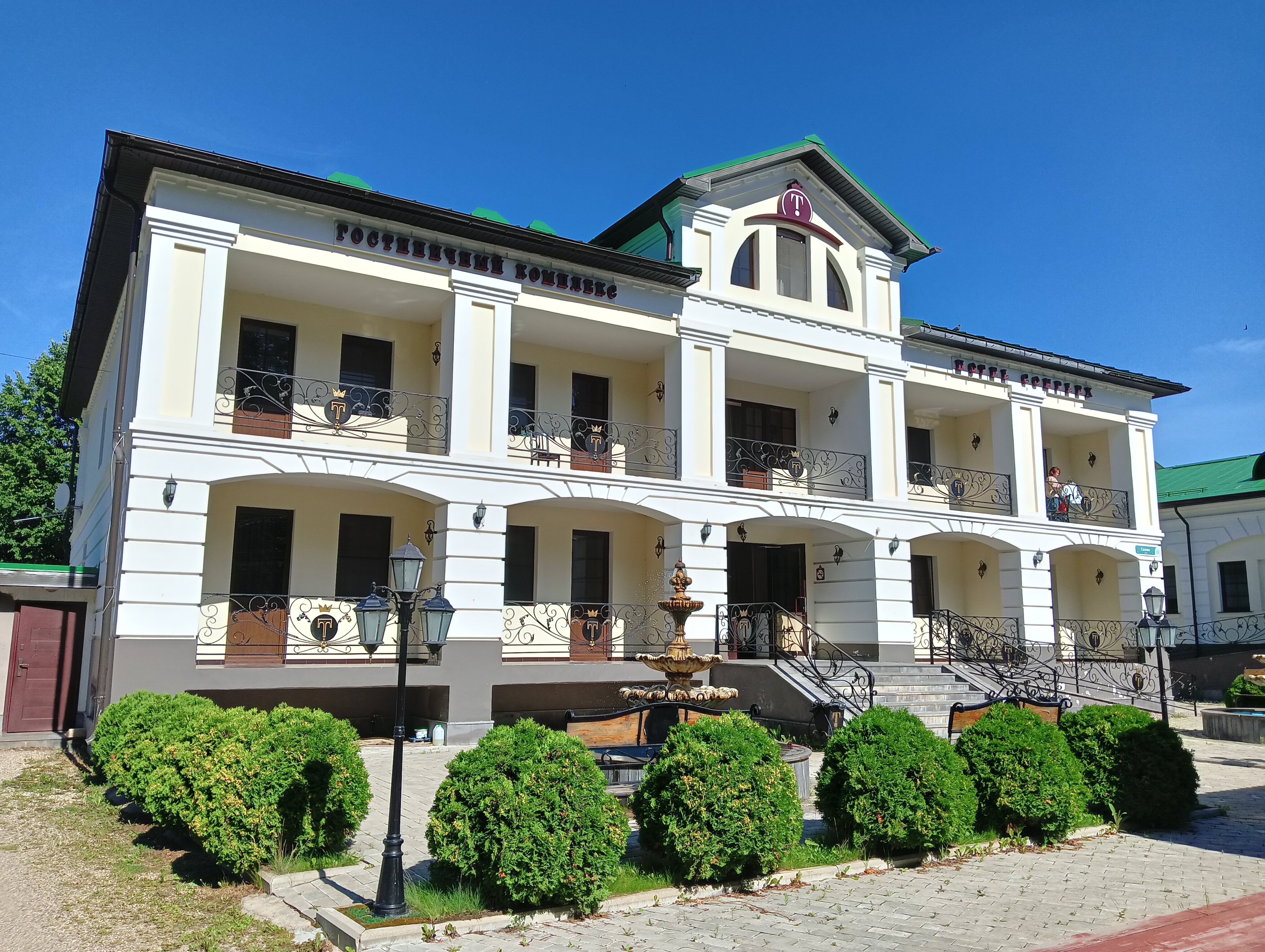 Фото отеля 1