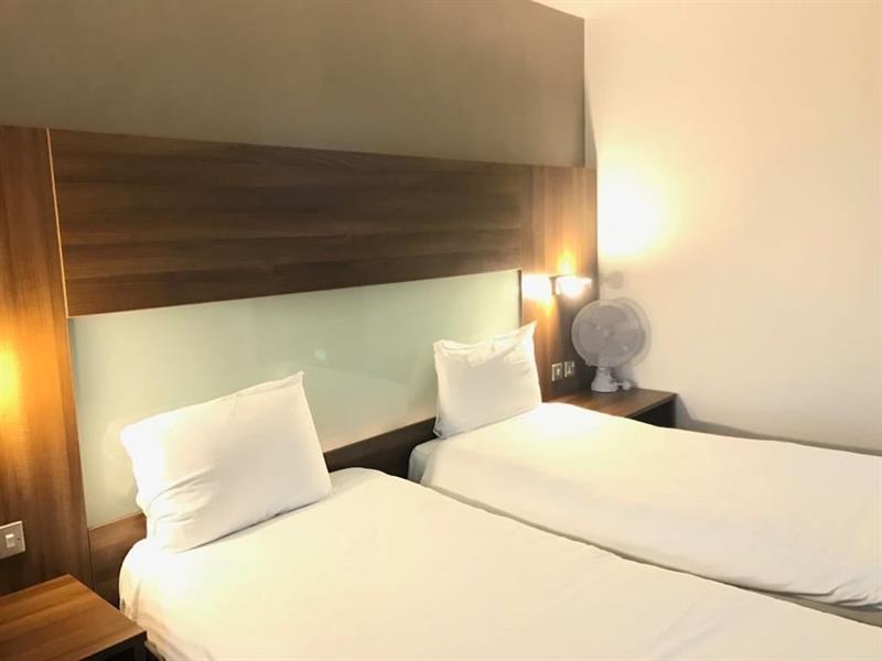 Фото Mercure St Helens