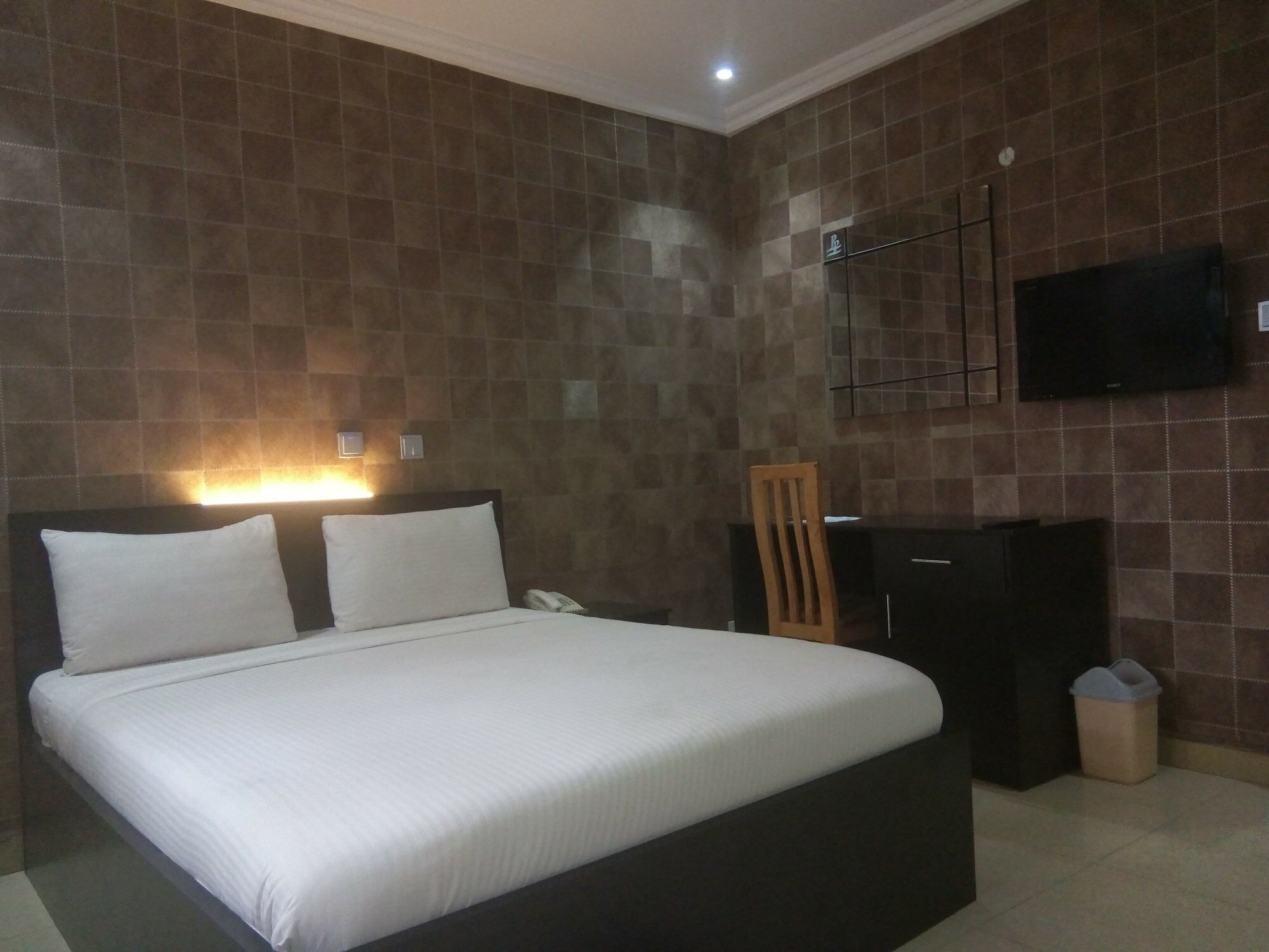 Фото отеля 2