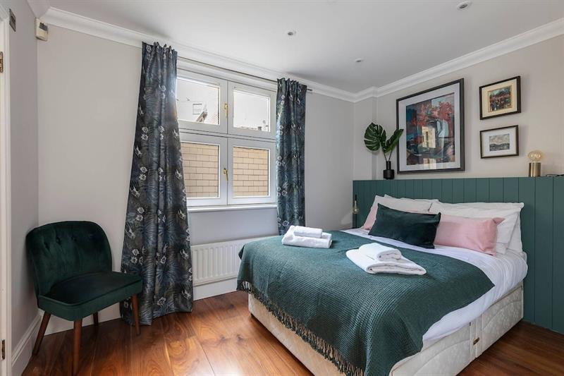 Фото Altido Beautiful 2 bed apt in Mayfair, close to Tube