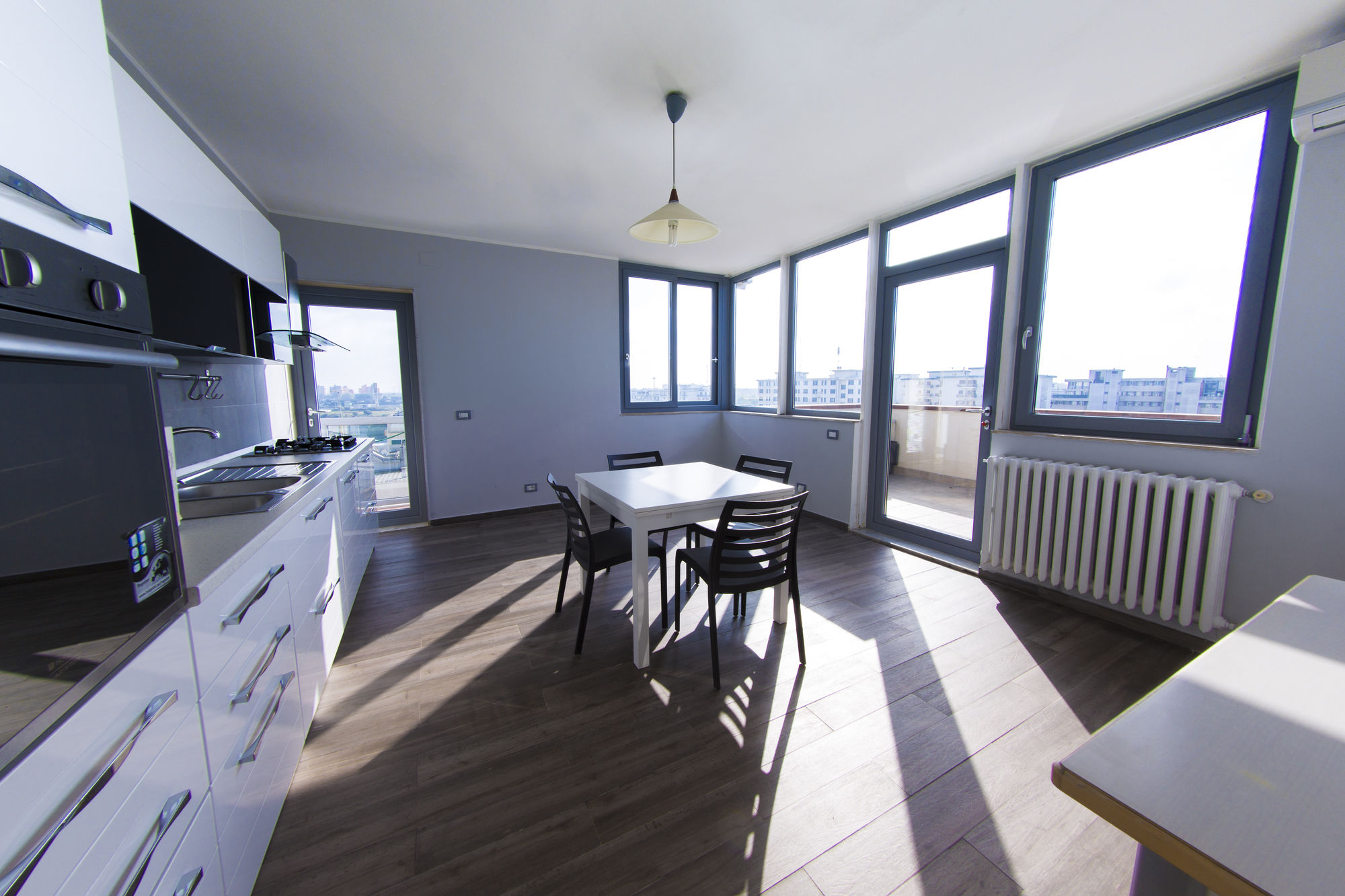 Фото Penthouse Station Luxury Suites & Apts