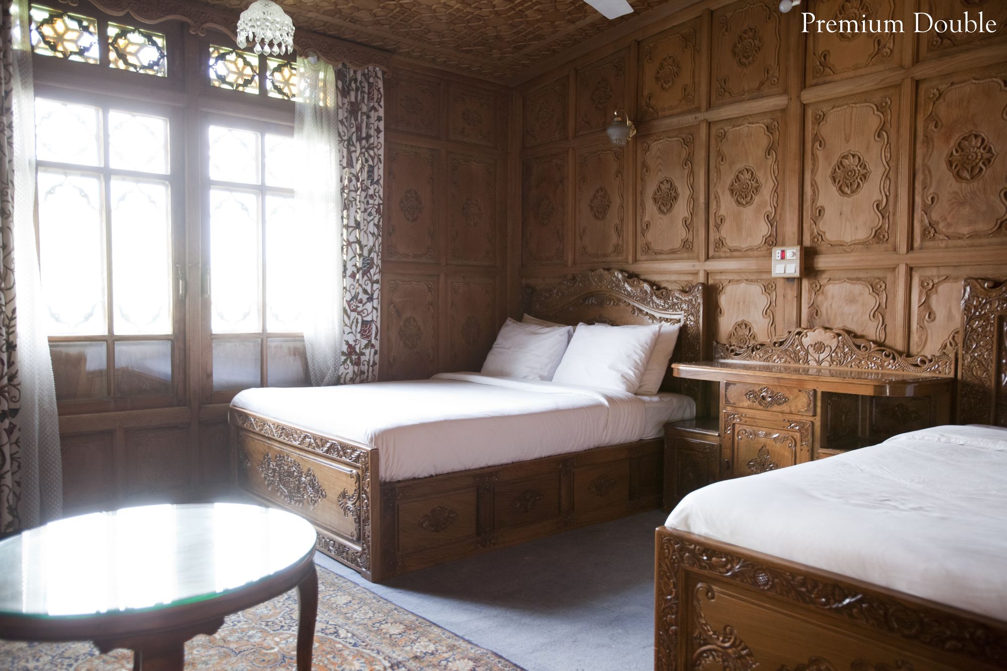 Фото Mascot Houseboats