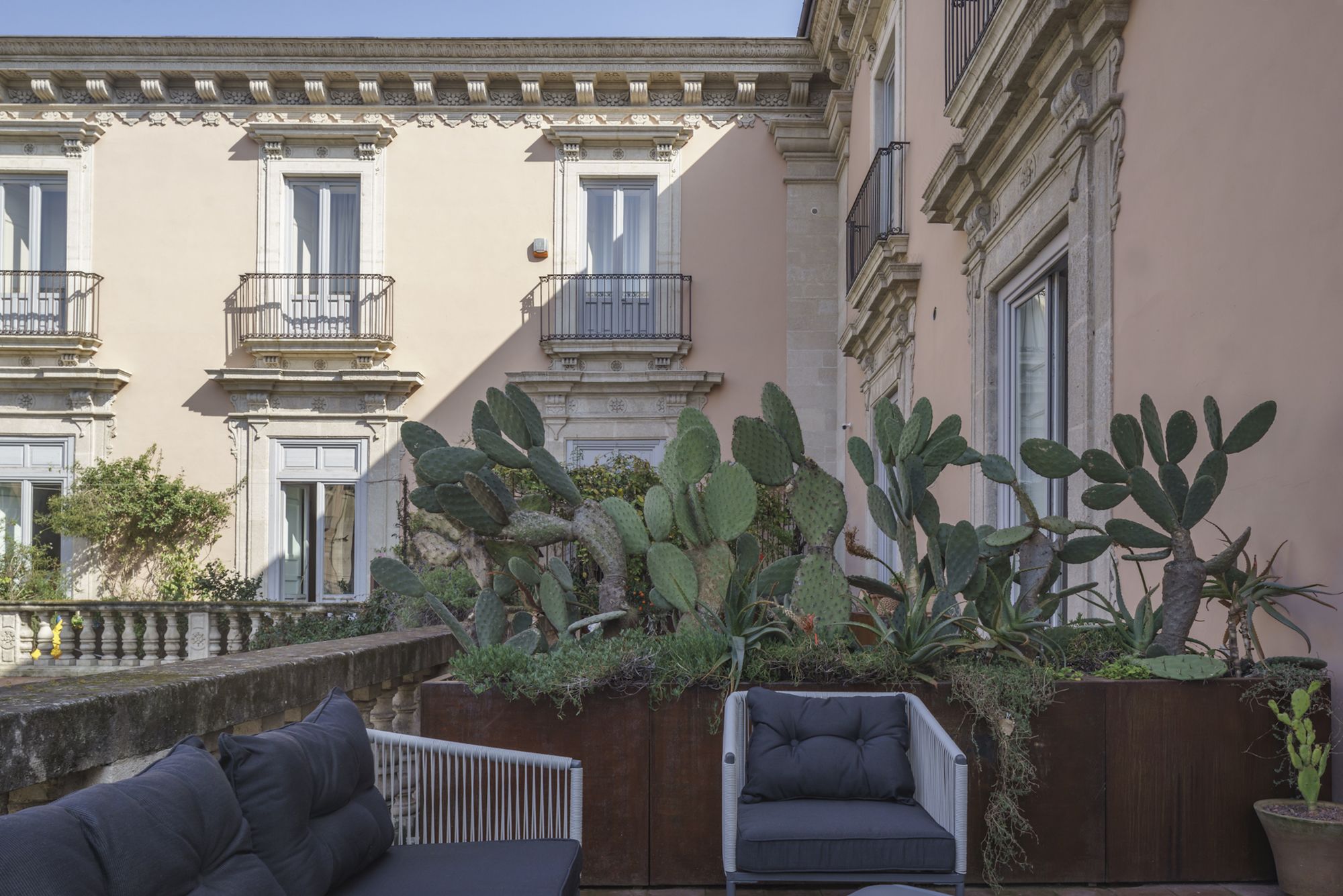 Фото Asmundo di Gisira