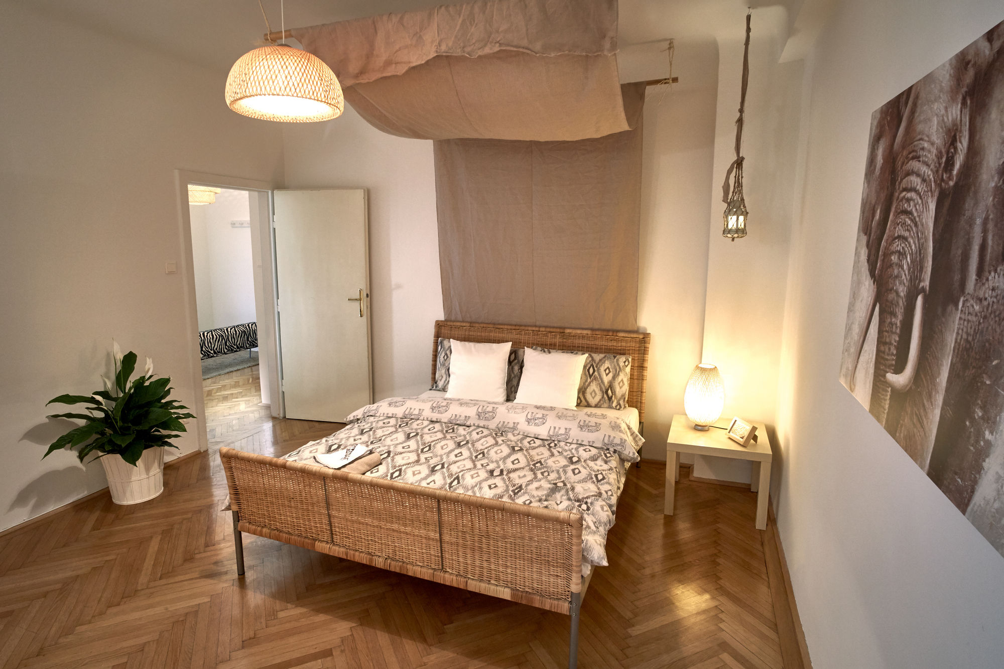 Фото Opera City Center Apartments