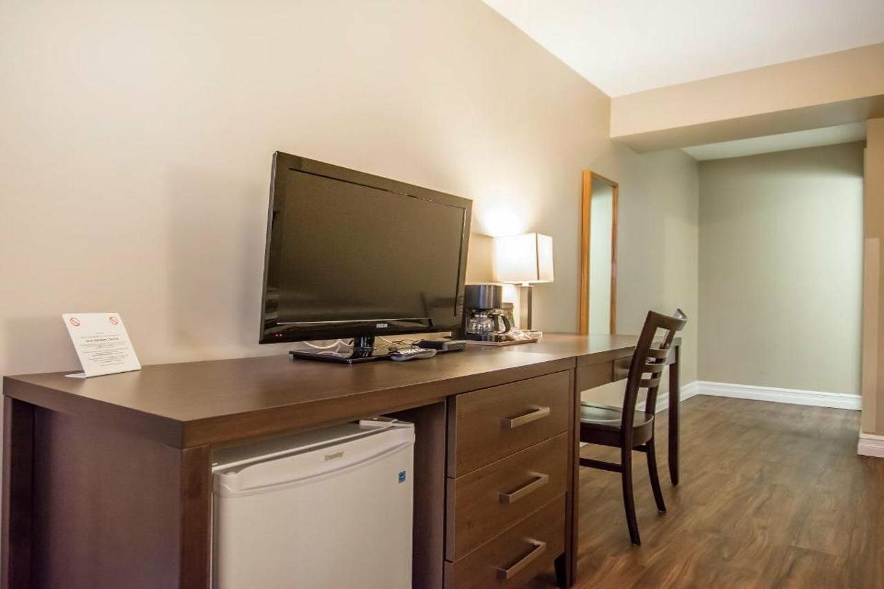 Фото Econo Lodge Miramichi