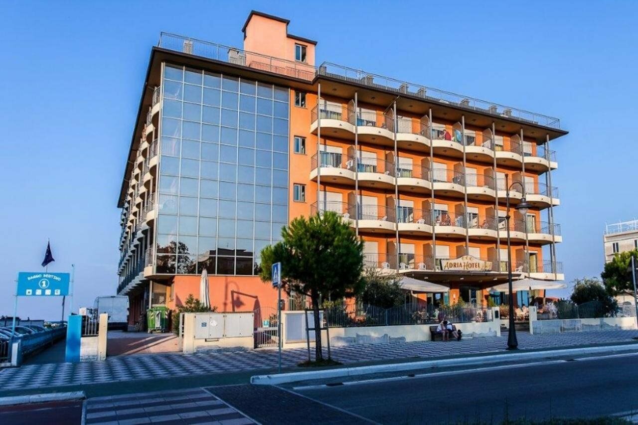 Фото Hotel Adria Beach Club