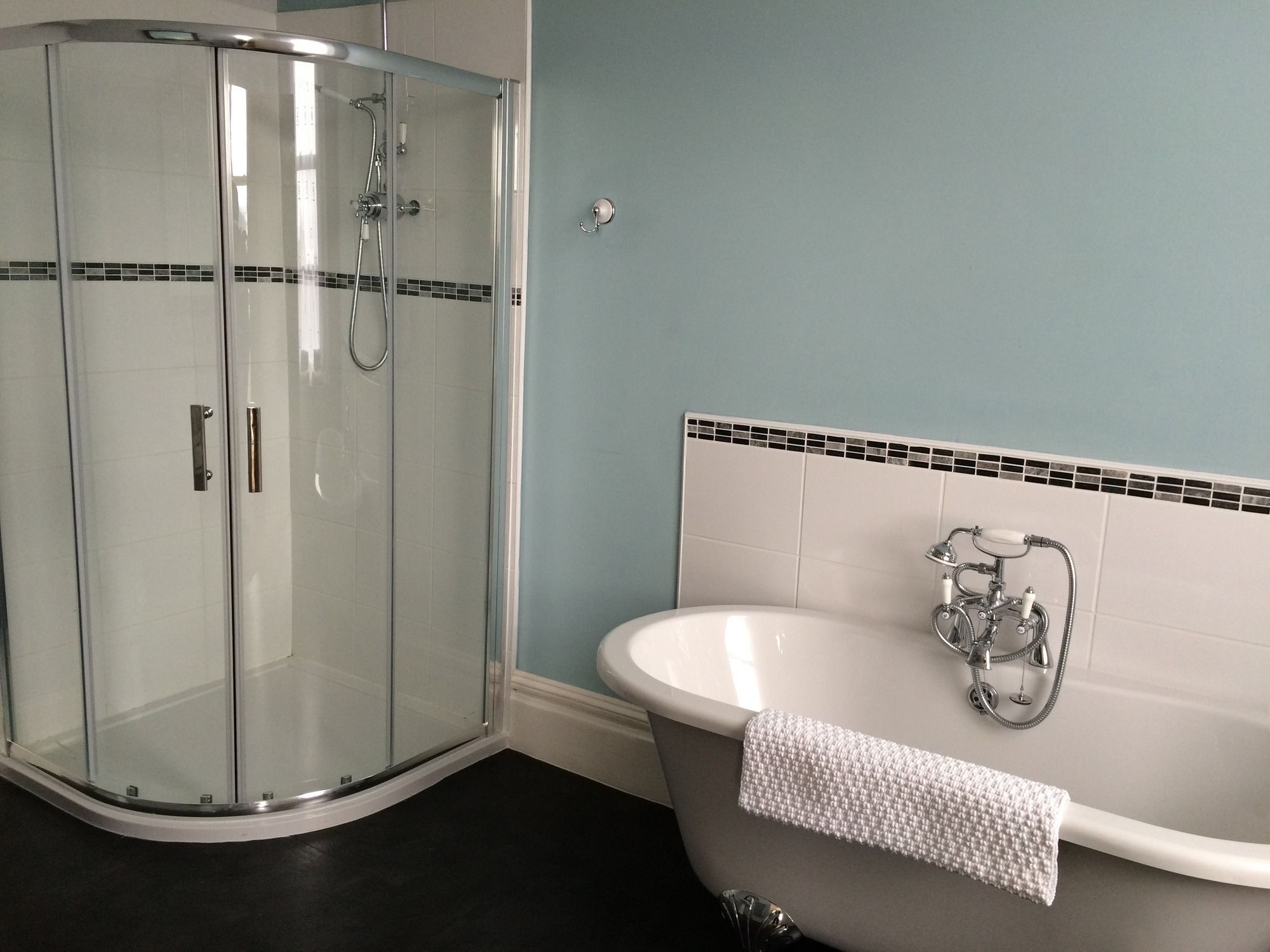 Фото Crofton House Hotel