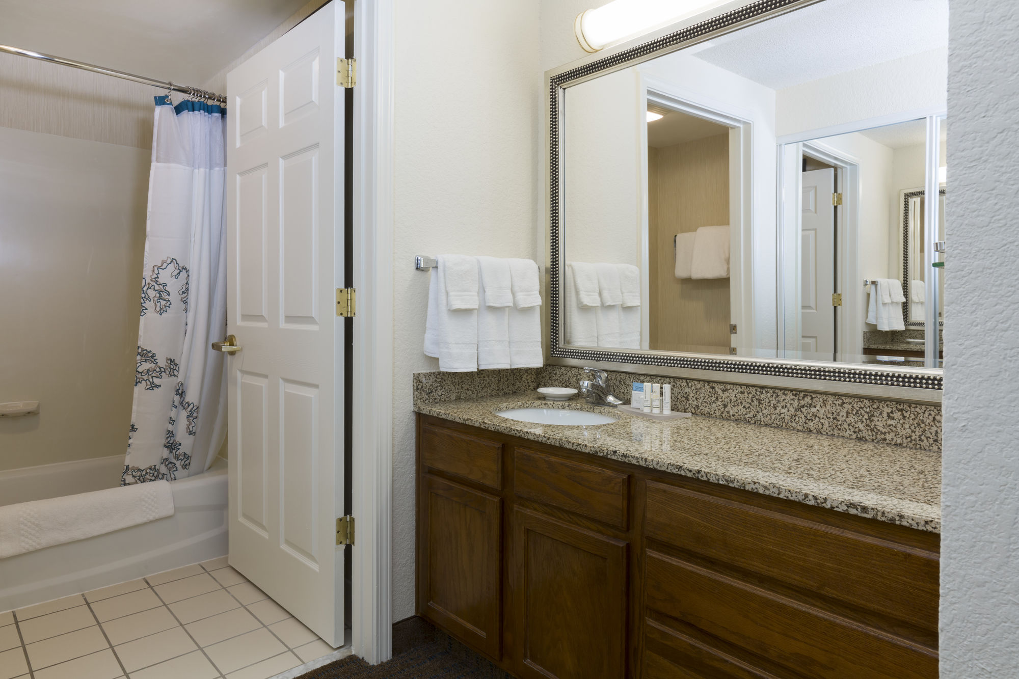 Фото Residence Inn by Marriott Olathe Kansas City