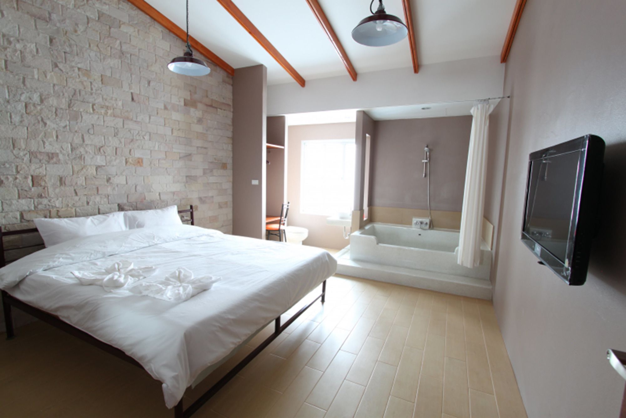 Фото Z2 Boutique Hotel