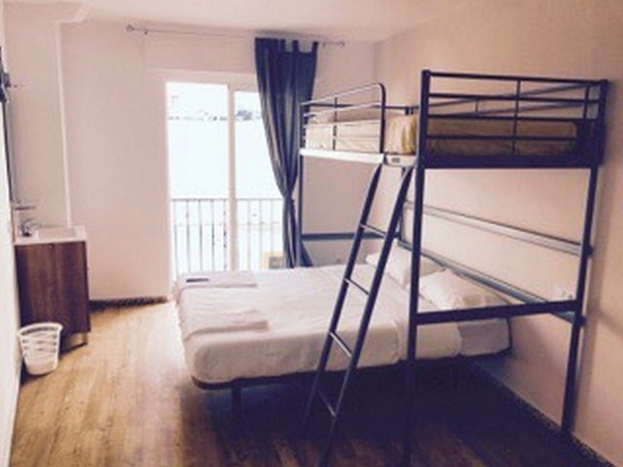 Фото Hostel Bohemia