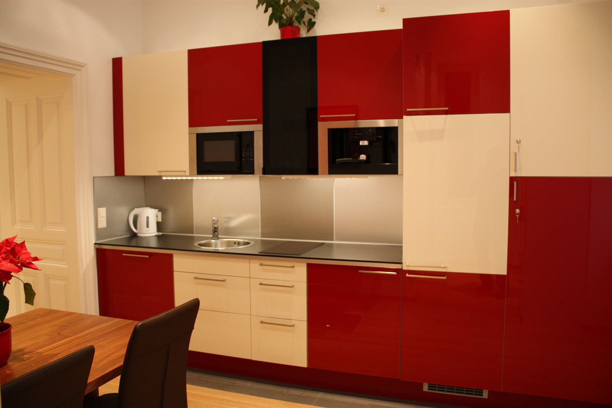 Фото GoVienna Opera Apartment