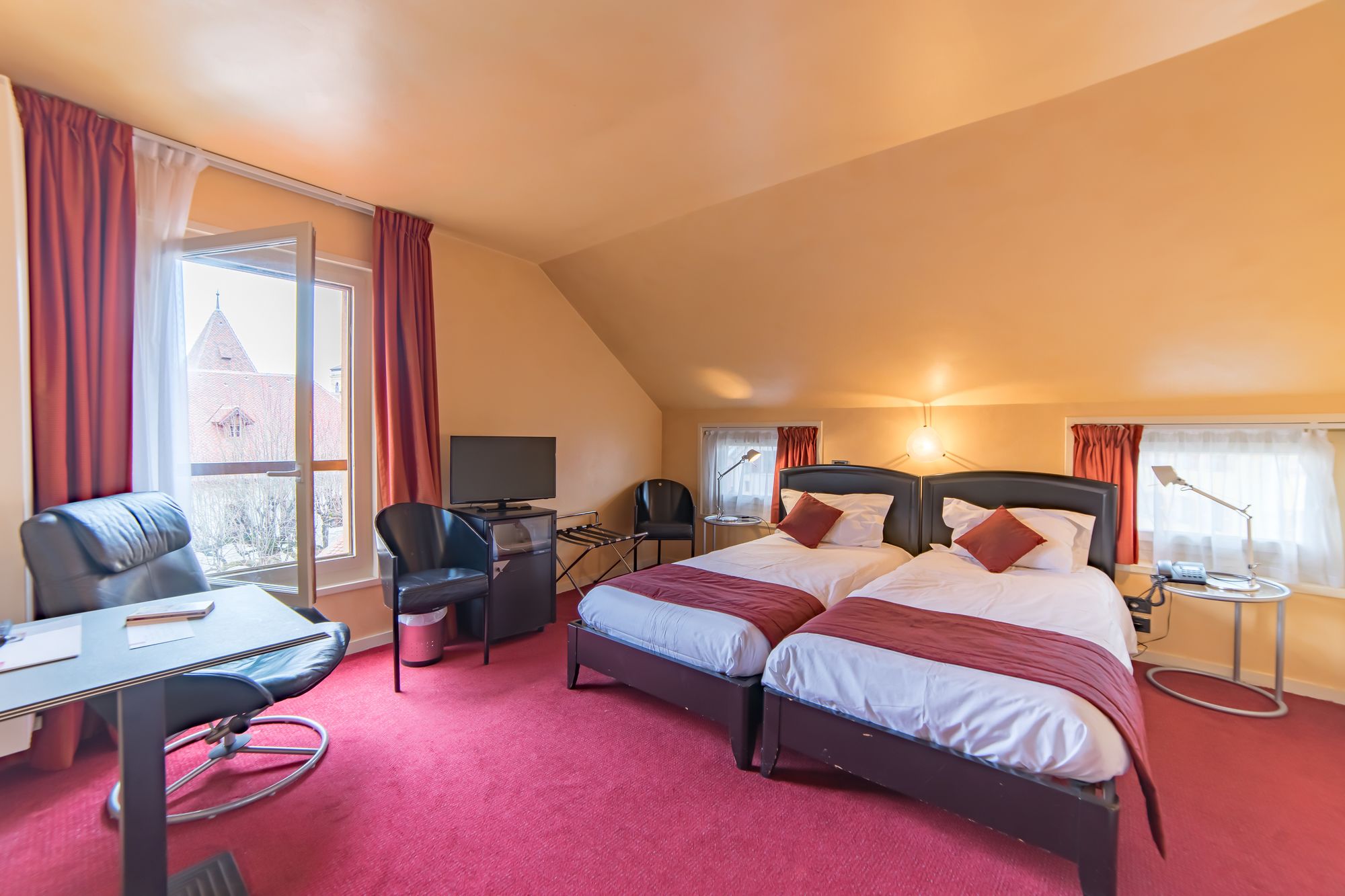 Фото Hôtel du Palais de l'Isle