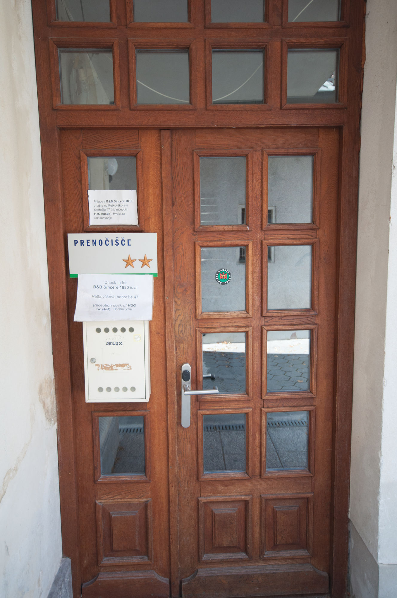 Фото Rooms Sincere 1830