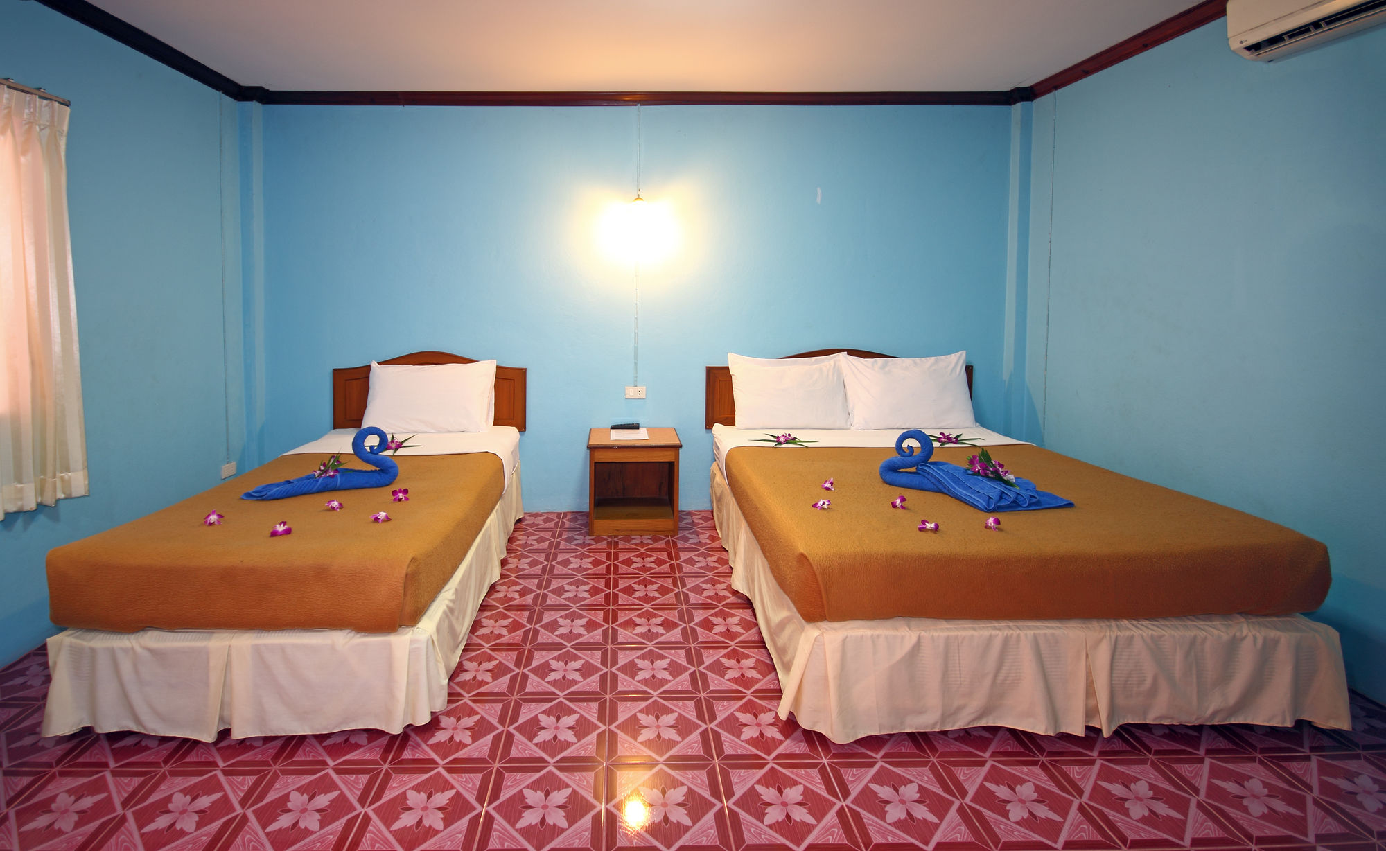 Фото Gypsy Bungalow