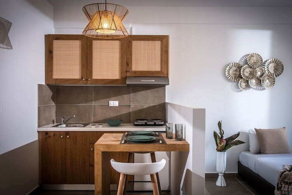 Фото Troulis Aparthotel