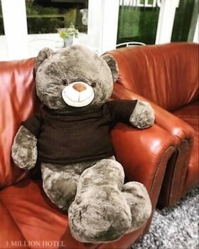 Фото 1 Million Hotel