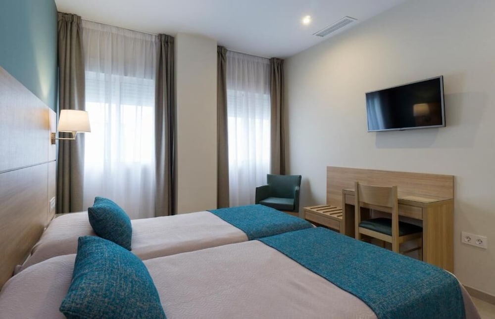 Фото Hotel Sur Málaga