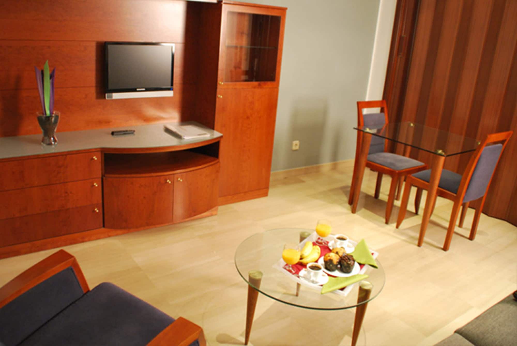 Фото Aparthotel Napols