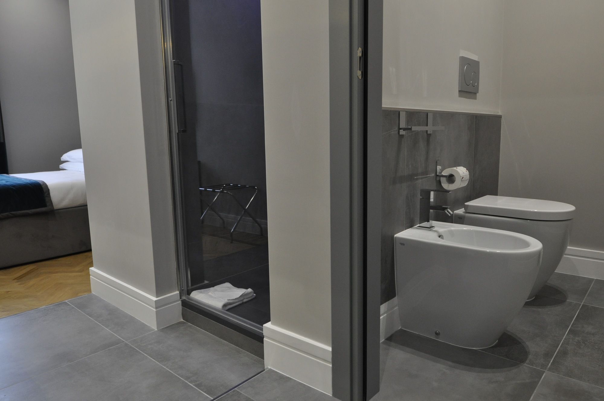 Фото Place 24 Suites & Wellness