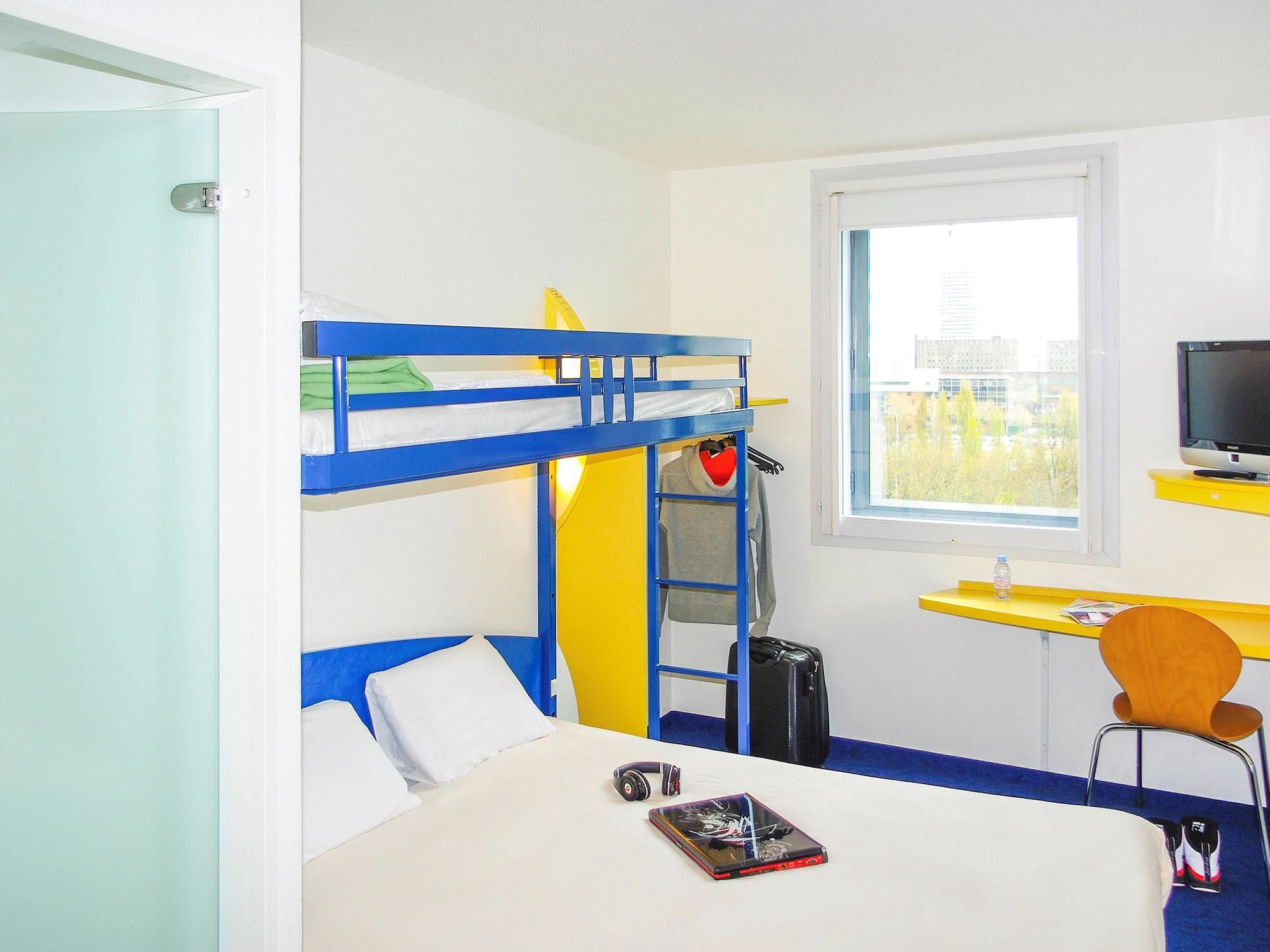 Фото Greet Hotel Paris porte de la Chapelle Aréna