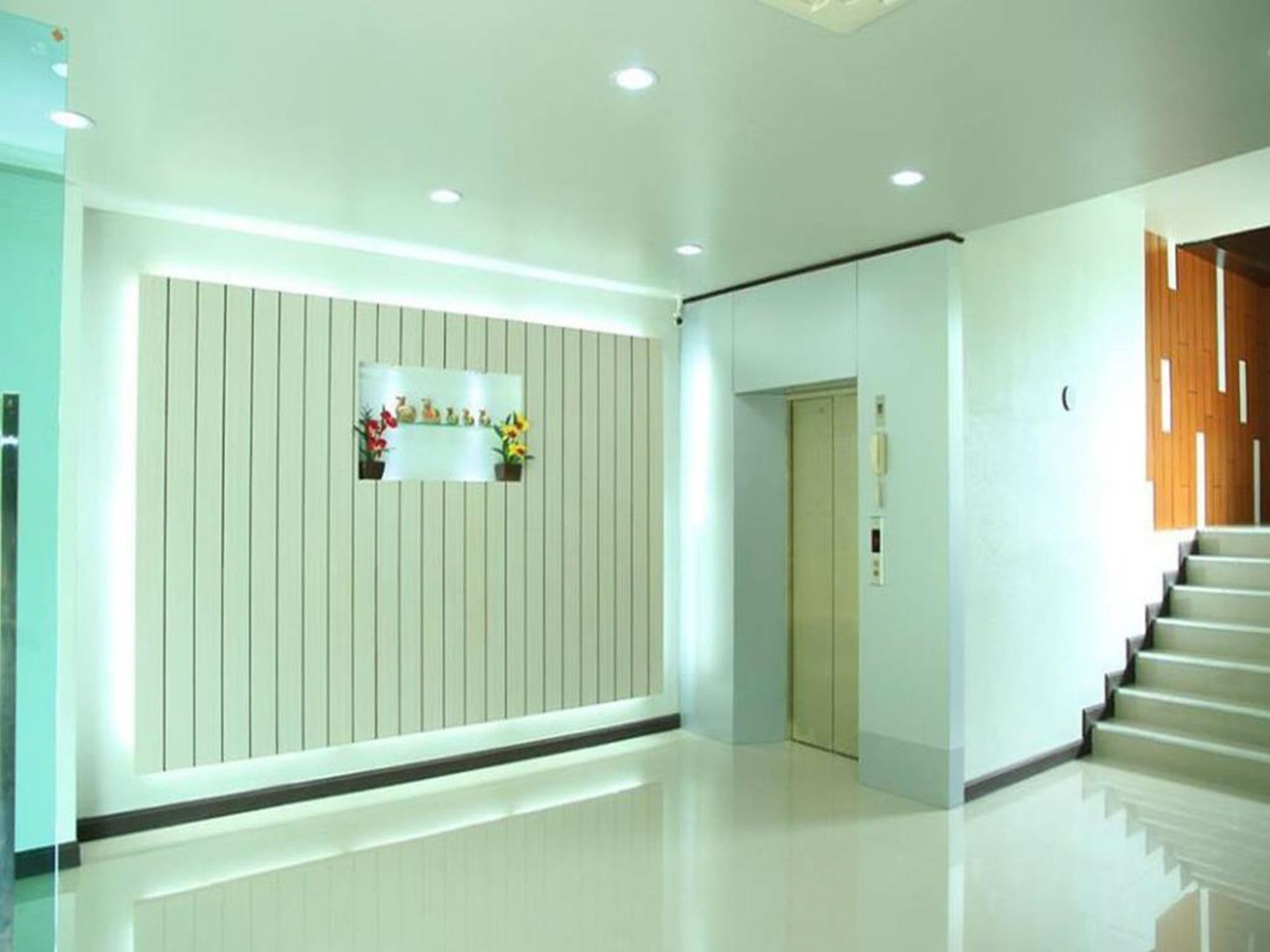 Фото Km Kwanphayao Hotel