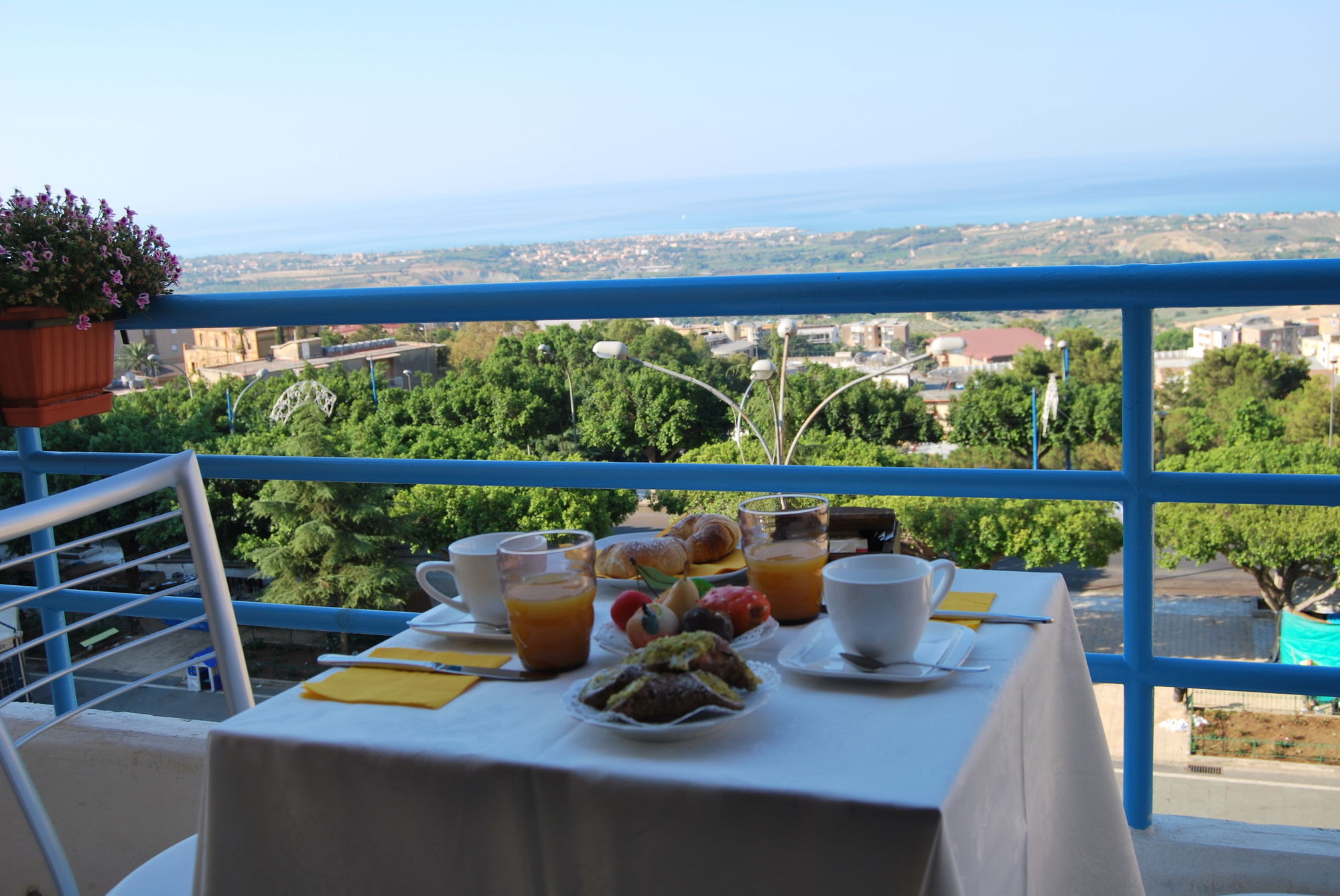 Фото B&b La finestra sulla valle