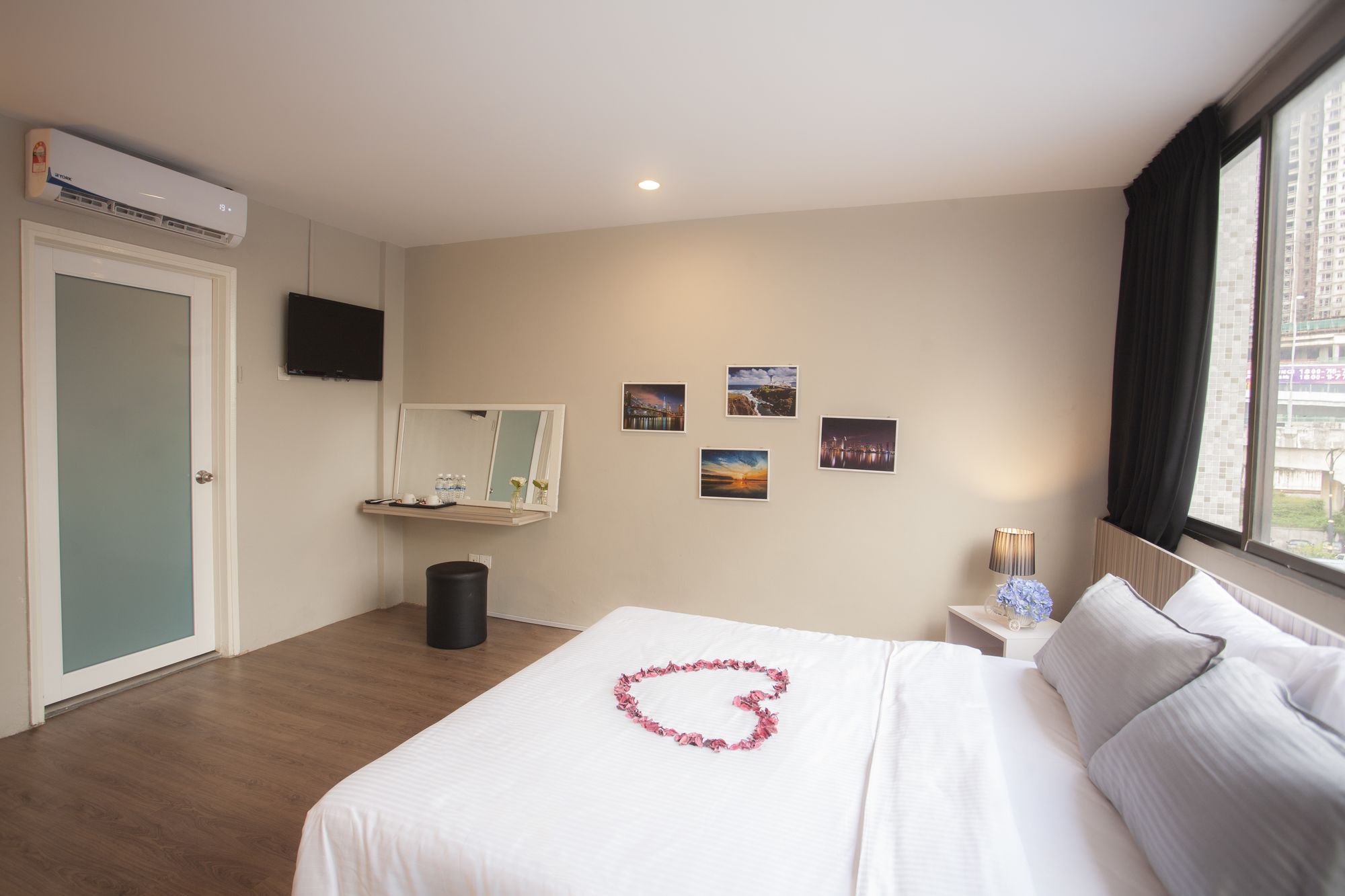 Фото 54971778990