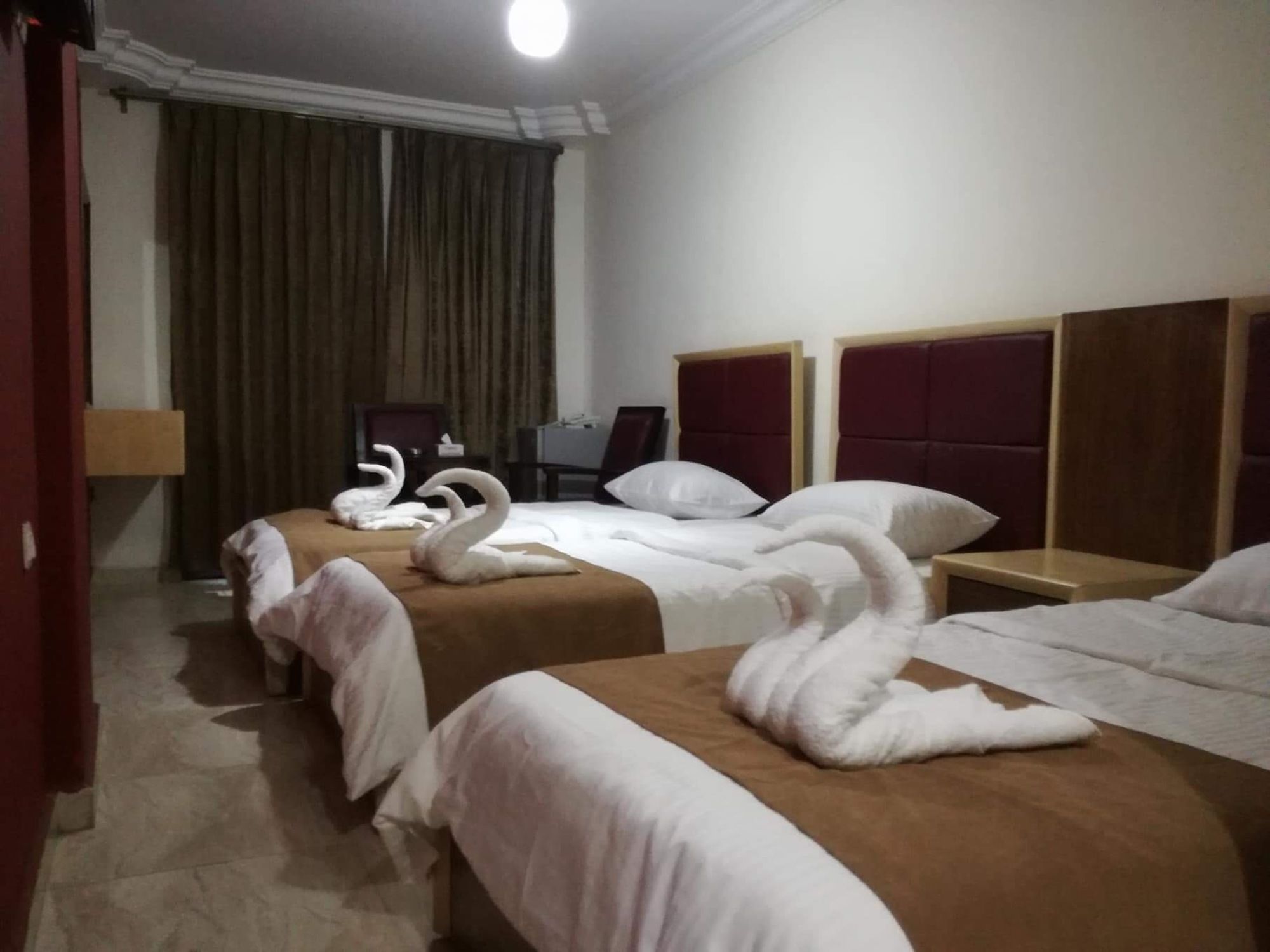 Фото Yacht Hotel Aqaba