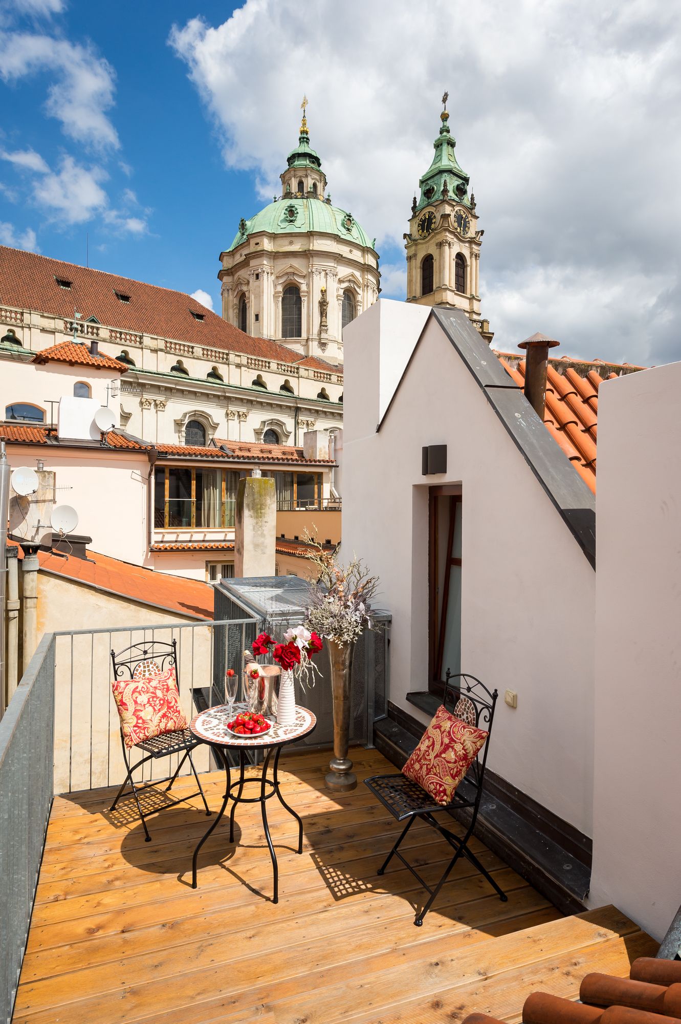 Фото Empirent Apartments Prague Castle