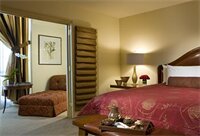 Фото Hotel Crescent Court