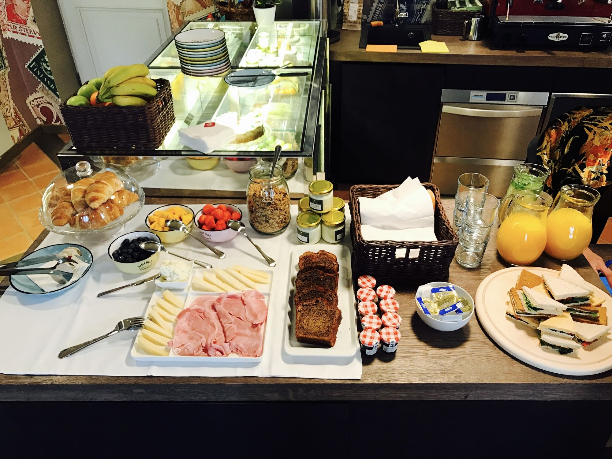 Фото Old Royal Post Hotel