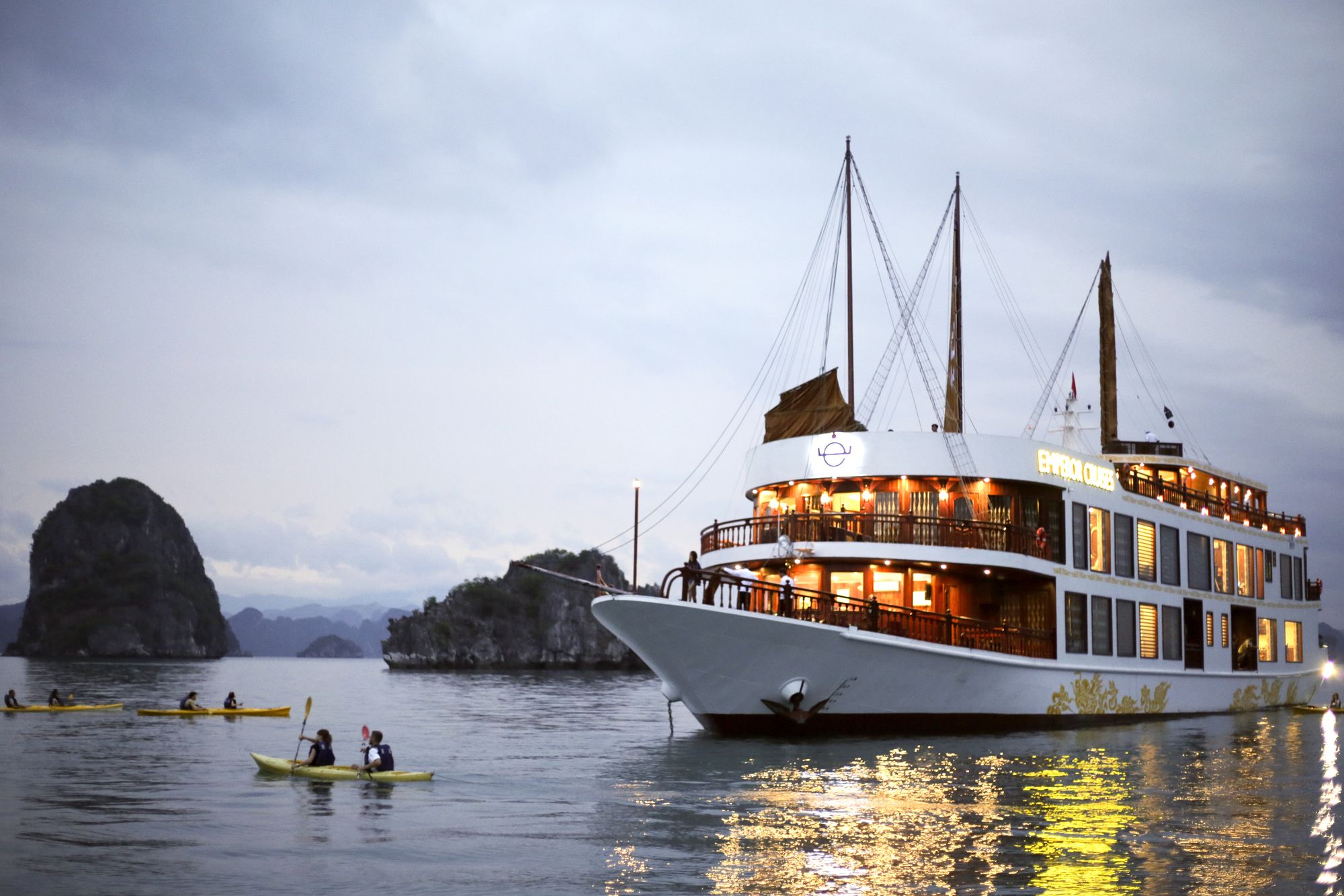 Фото Emperor Cruise Ha Long