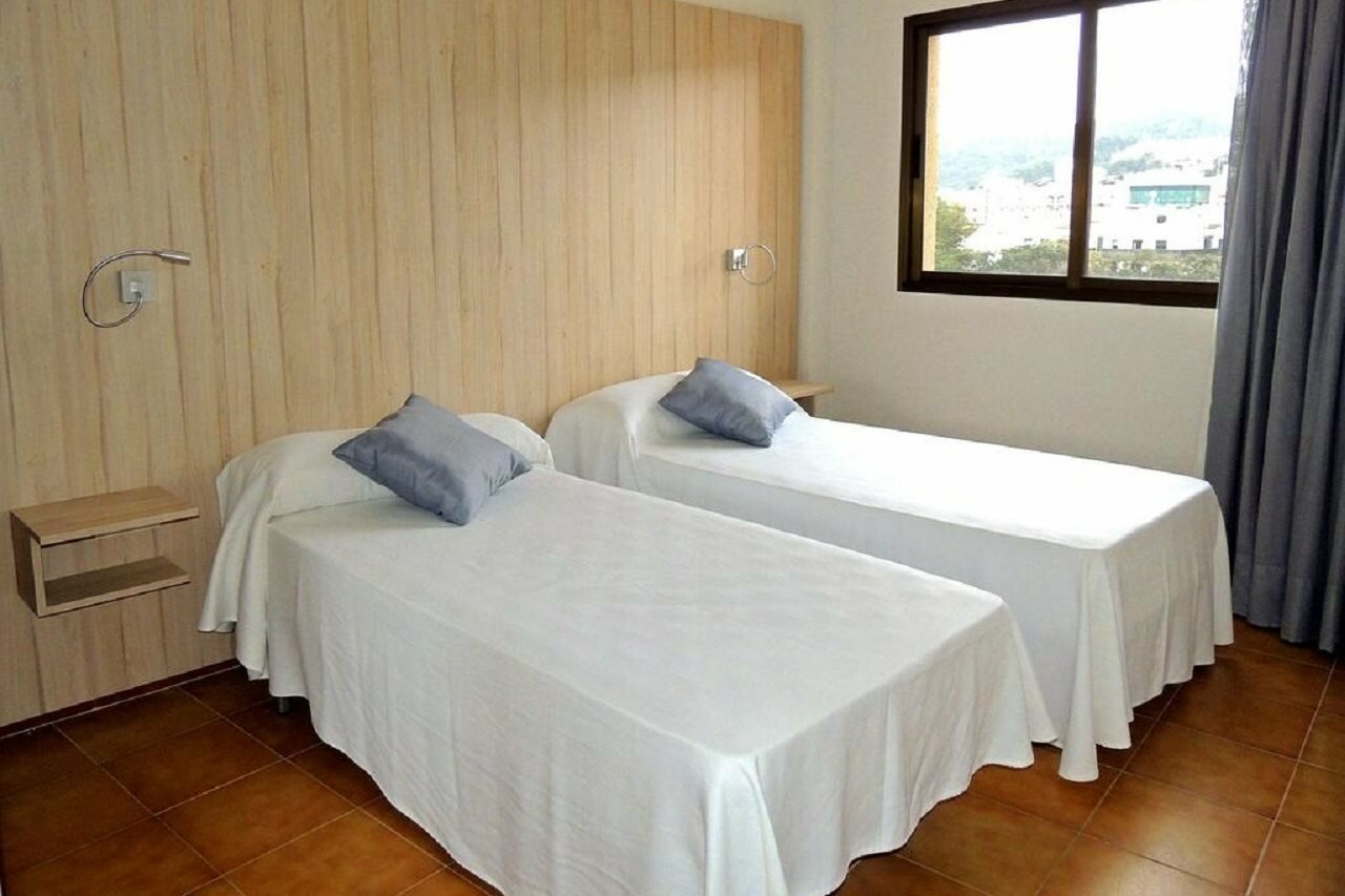 Фото Aparthotel GHT Tossa Park