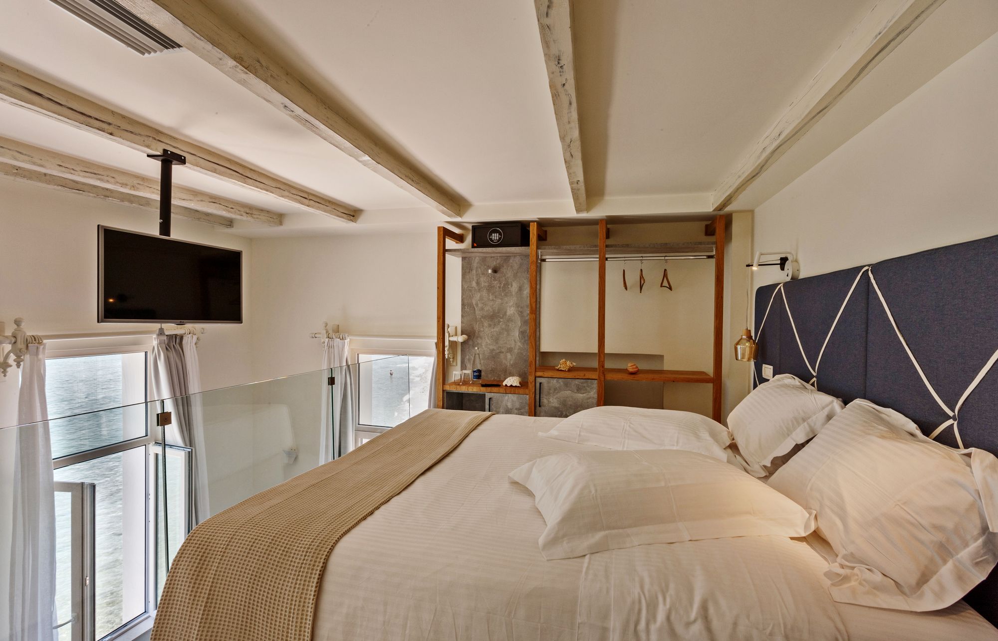 Фото Thalassa Boutique Hotel