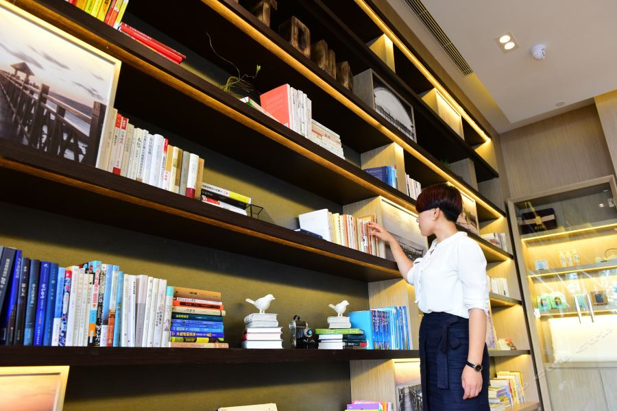 Фото Atour Hotel Golden Beach Yantai