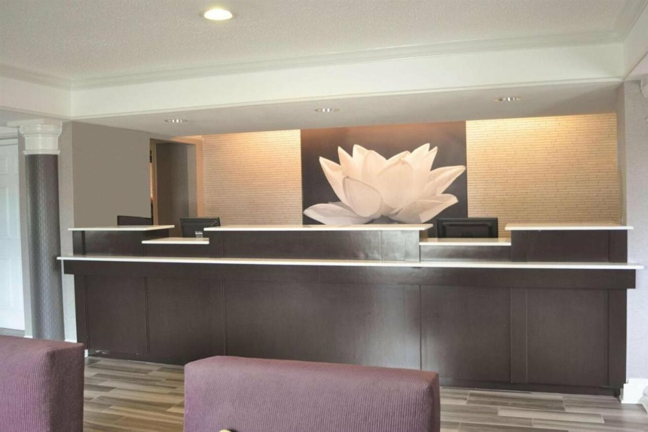 Фото La Quinta Inn by Wyndham Dallas Uptown