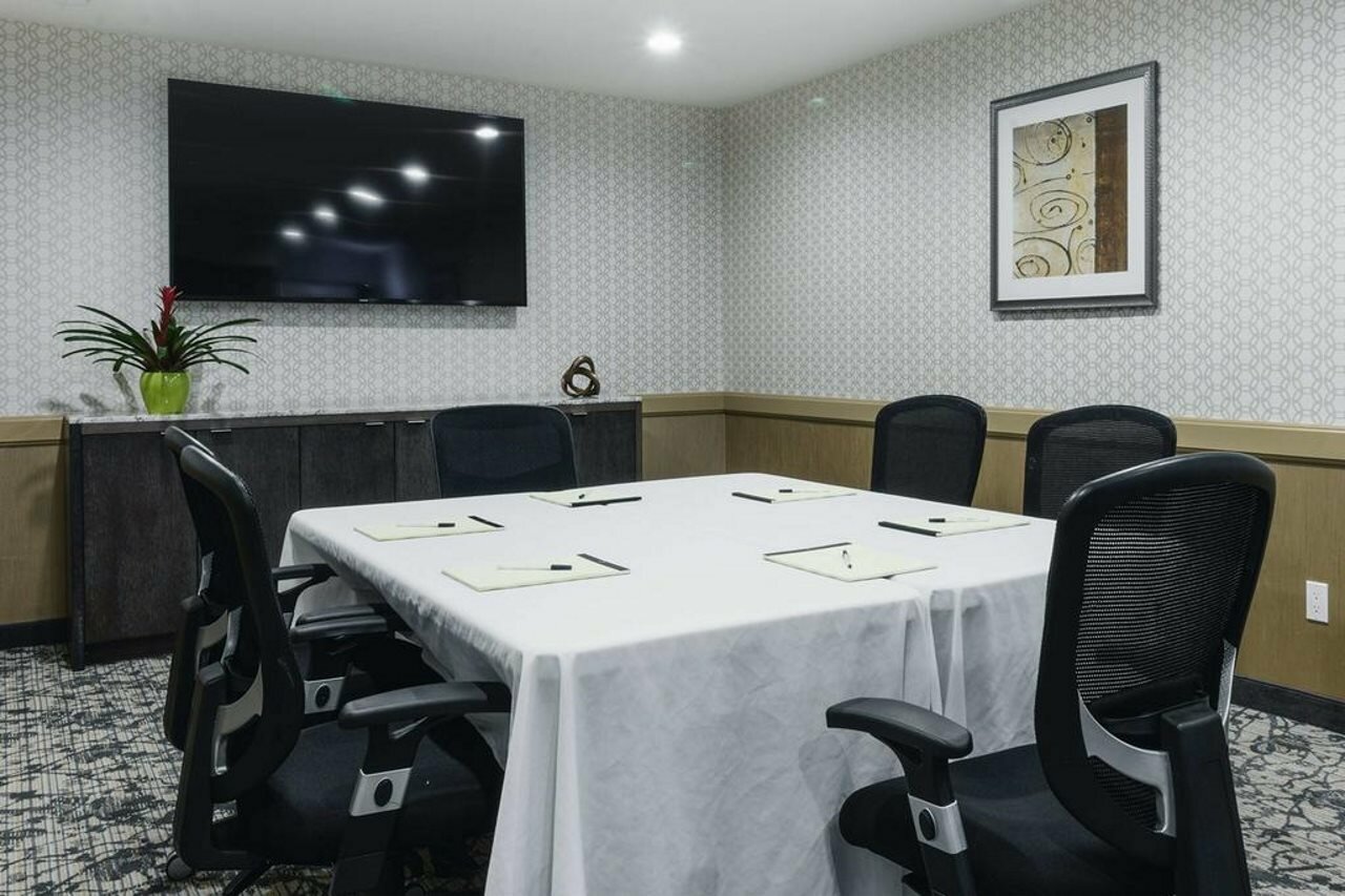 Фото Best Western Plus Carriage Inn