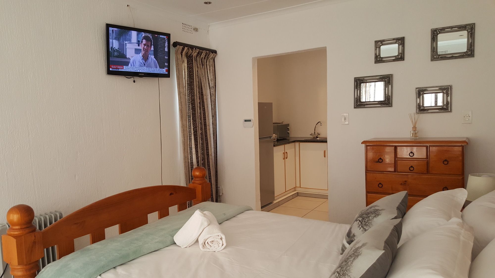 Фото 8 Ibis Lane Guest House