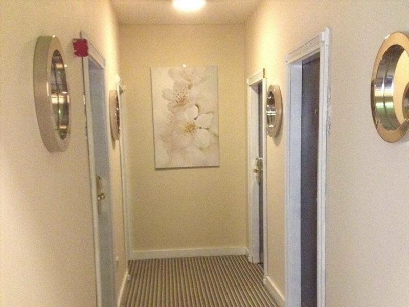 Фото Camden Deluxe Hotel