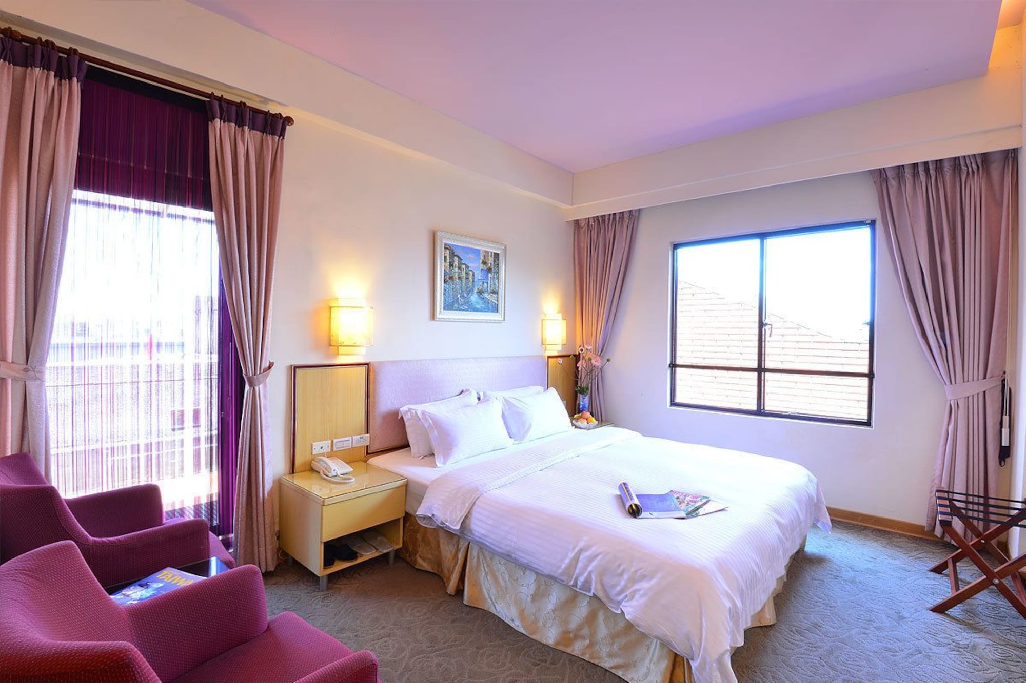 Фото Chientan Youth Hotel