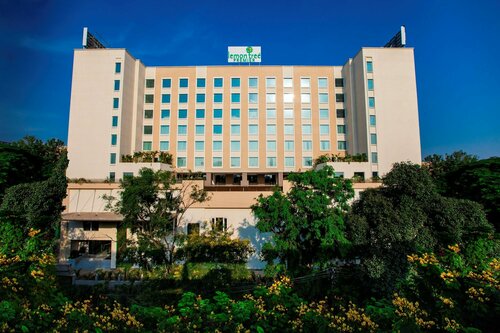 Гостиница Lemon Tree Premier City Center Pune в Пуне