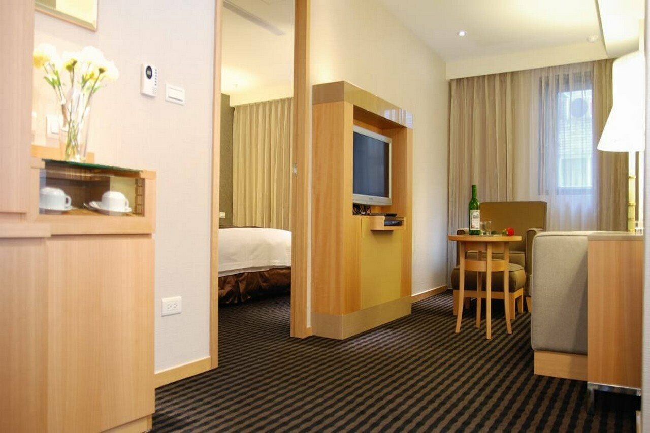 Фото Tokyo International Hotel