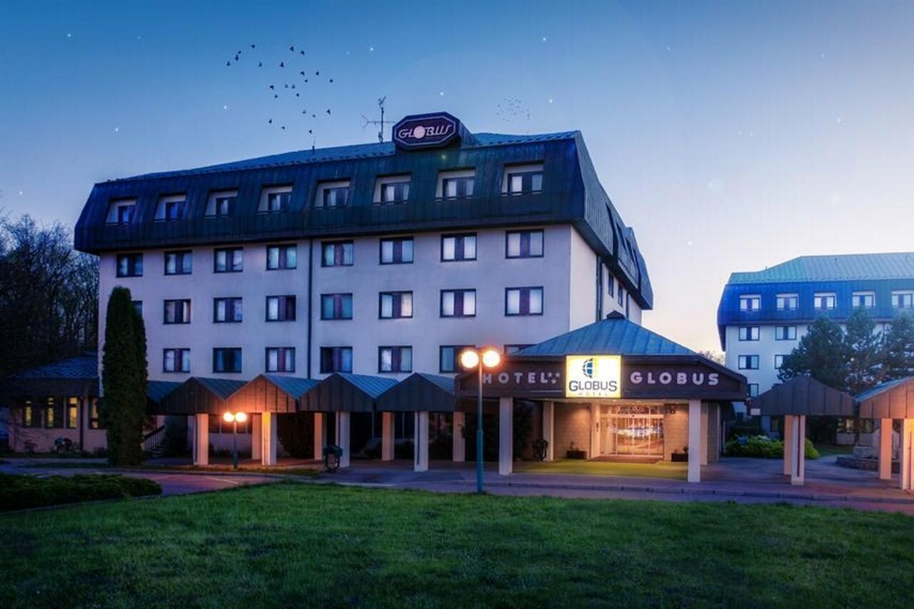 Фото отеля 1