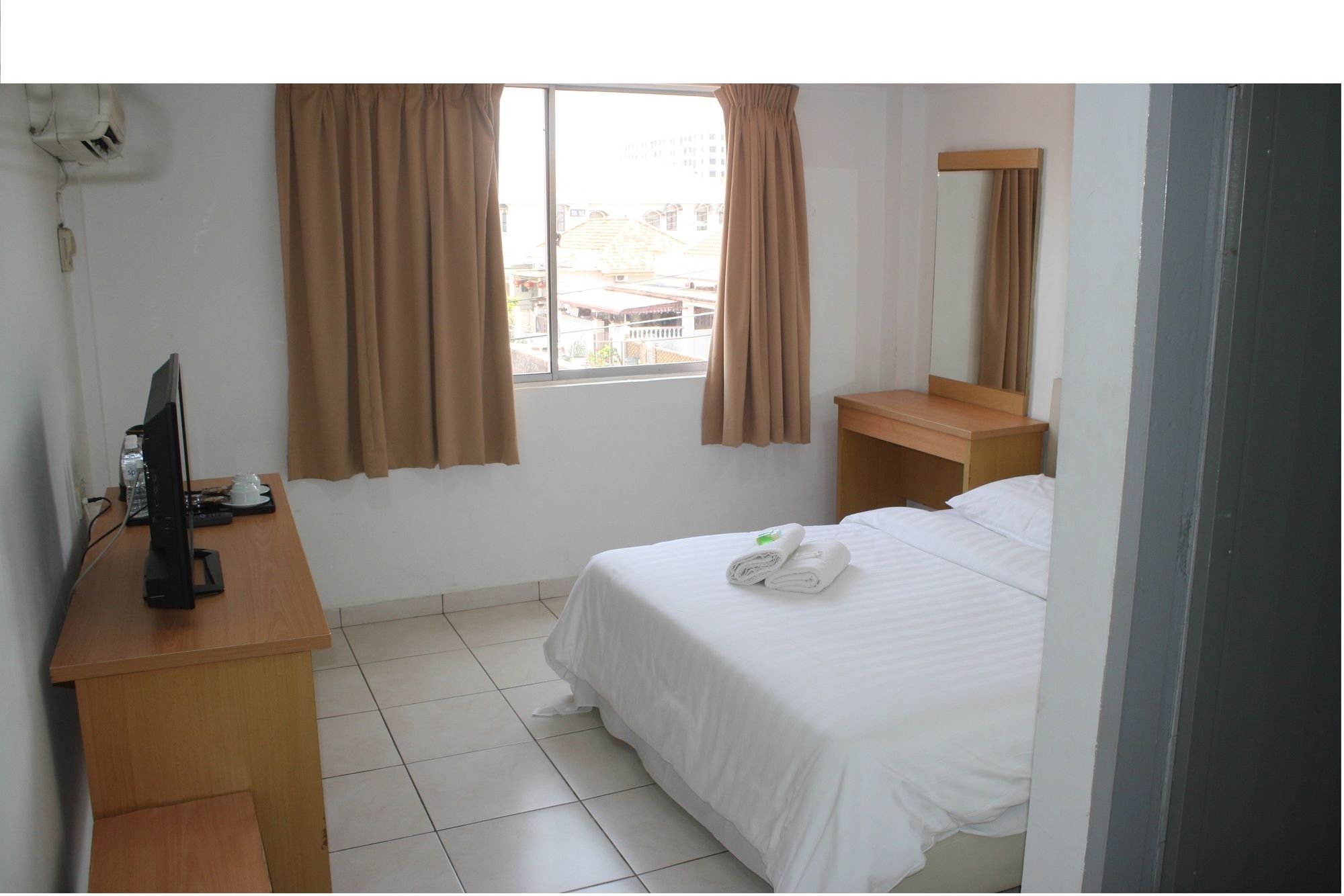 Фото De Ocean Hotel