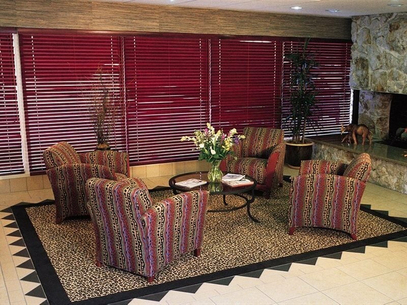 Фото Safari Inn, a Coast Hotel