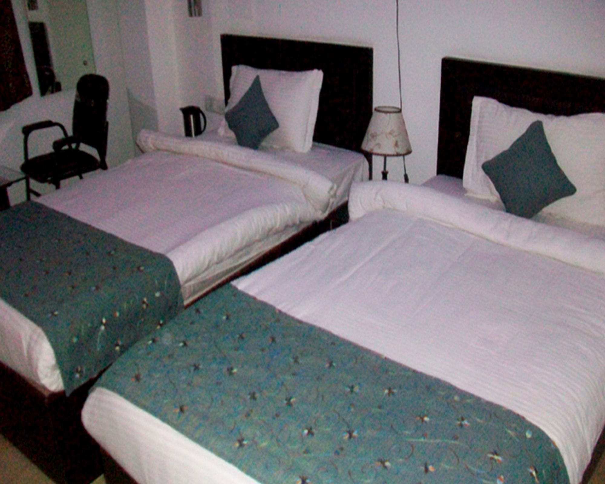 Фото Oyo 9367 Hotel Taj Galaxy