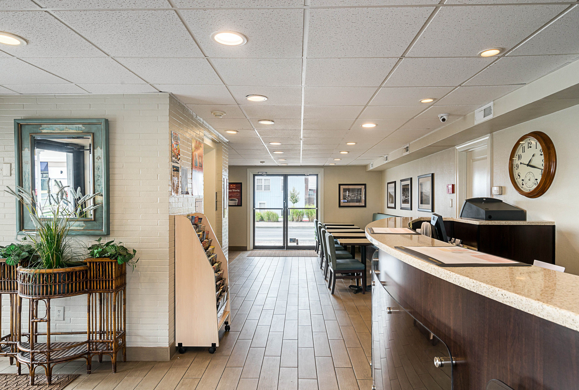 Фото Quality Inn Ocean City Beachfront