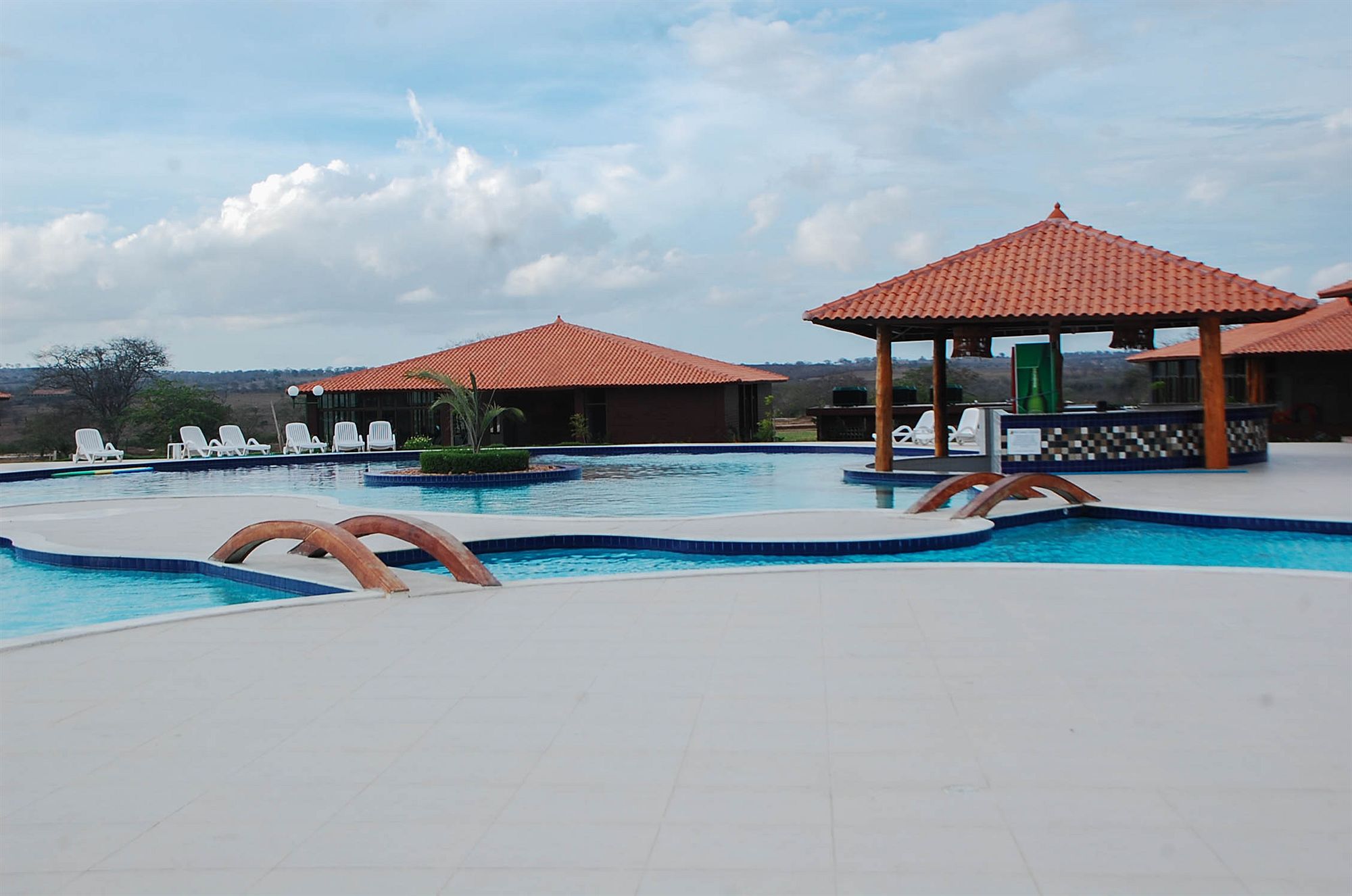 Фото Hotel Canarius de Gravatá